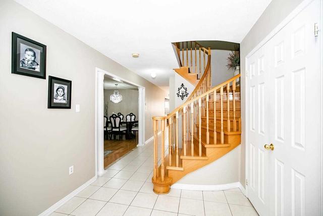 81 Rollingwood Dr, House detached with 4 bedrooms, 5 bathrooms and 6.5 parking in Brampton ON | Image 27