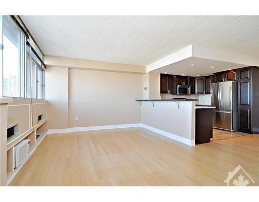 2205 - 500 Laurier Avenue W, Condo with 2 bedrooms, 2 bathrooms and 1 parking in Ottawa ON | Image 11