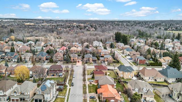 7 Roycrest St, House detached with 3 bedrooms, 2 bathrooms and 7 parking in Brampton ON | Image 14