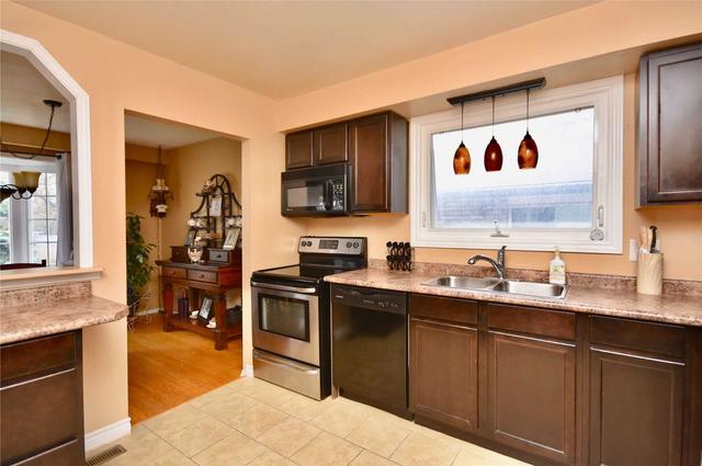 24 Cynthia Crt, House detached with 3 bedrooms, 2 bathrooms and 5 parking in Barrie ON | Image 23