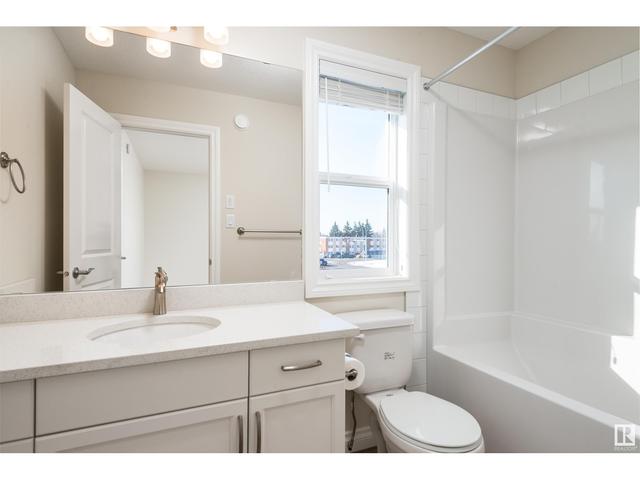 8715 149 St Nw, House detached with 5 bedrooms, 3 bathrooms and null parking in Edmonton AB | Image 14