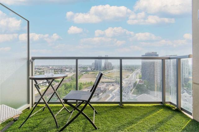 lph06 - 1 Michael Power Pl, Condo with 1 bedrooms, 1 bathrooms and 1 parking in Toronto ON | Image 7