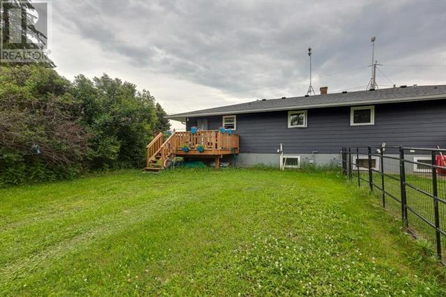 2030 9 Avenue, Home with 10 bedrooms, 3 bathrooms and 4 parking in Red Deer County AB | Image 47