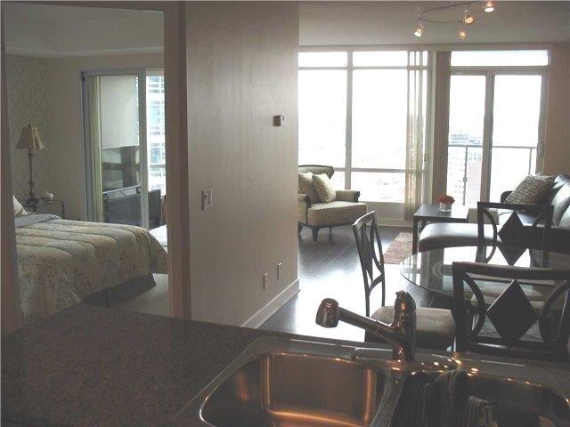 2501 - 373 Front St W, Condo with 1 bedrooms, 1 bathrooms and 1 parking in Toronto ON | Image 18