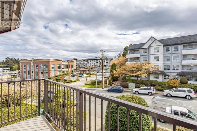 411 - 1600 Dufferin Cres, Condo with 3 bedrooms, 1 bathrooms and 1 parking in Nanaimo BC | Image 1