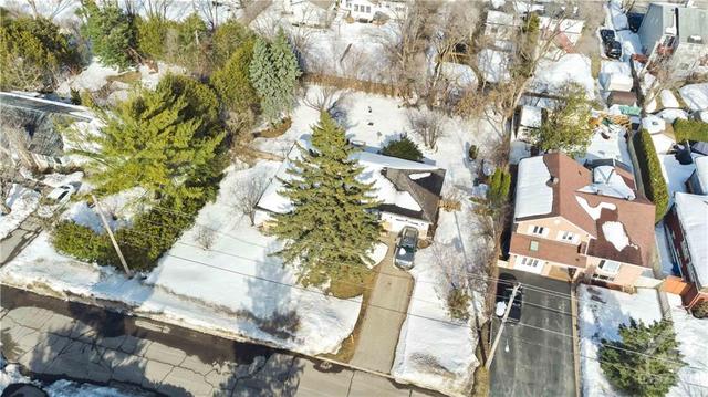 1007 Laporte Street, House detached with 3 bedrooms, 2 bathrooms and 4 parking in Ottawa ON | Image 6