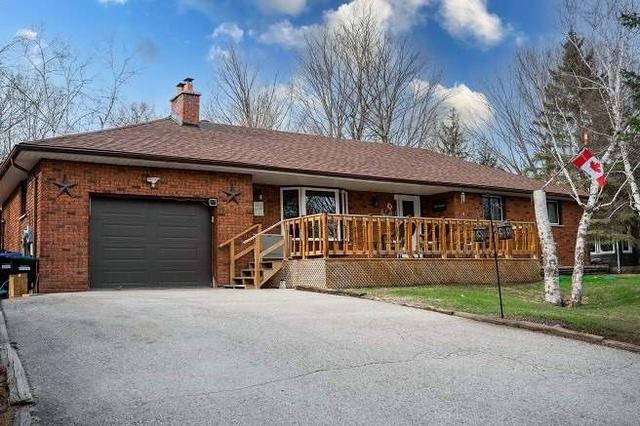 6 Memorial Cres, House detached with 3 bedrooms, 2 bathrooms and 11 parking in Oro Medonte ON | Image 1