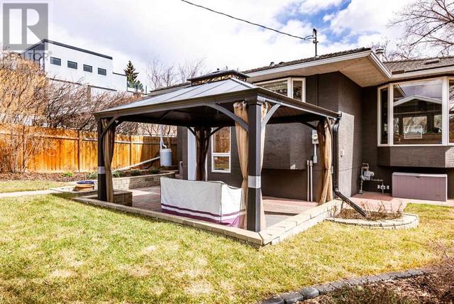 2515 19a Street Sw, House detached with 3 bedrooms, 2 bathrooms and 2 parking in Calgary AB | Image 37