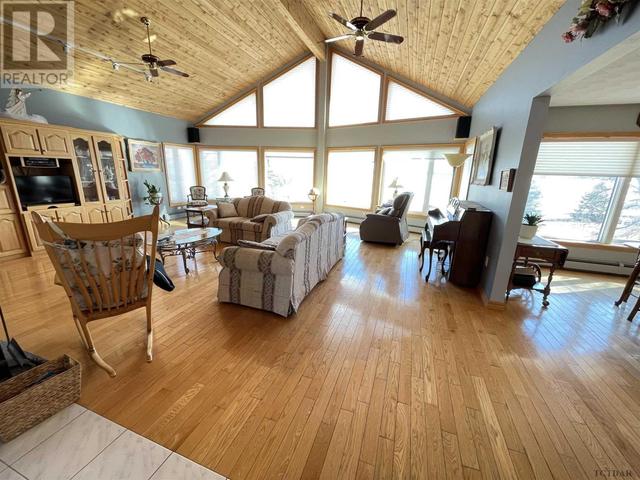 723108 Benoit Dr, House detached with 4 bedrooms, 2 bathrooms and null parking in Temiskaming Shores ON | Image 12