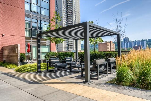 1016 - 118 King Street E, Condo with 2 bedrooms, 1 bathrooms and null parking in Hamilton ON | Image 32