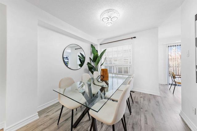 8 - 16 Scarfair Ptwy, Condo with 3 bedrooms, 3 bathrooms and 3 parking in Toronto ON | Image 28