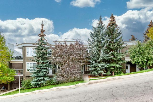 523 5 Street Ne, Home with 2 bedrooms, 2 bathrooms and 1 parking in Calgary AB | Image 6