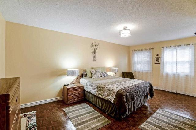 48 Appleton Tr, House detached with 3 bedrooms, 4 bathrooms and 6 parking in Brampton ON | Image 17