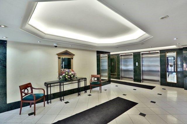 1106 - 2365 Kennedy Rd, Condo with 2 bedrooms, 2 bathrooms and 1 parking in Toronto ON | Image 3