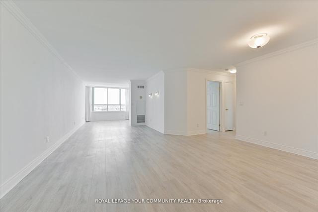 809 - 33 Weldrick Rd E, Condo with 2 bedrooms, 2 bathrooms and 1 parking in Richmond Hill ON | Image 2