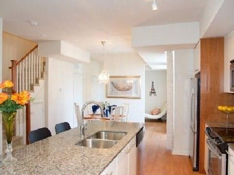 th-37 - 23 Valhalla Inn Rd, Townhouse with 3 bedrooms, 3 bathrooms and 119 parking in Toronto ON | Image 3