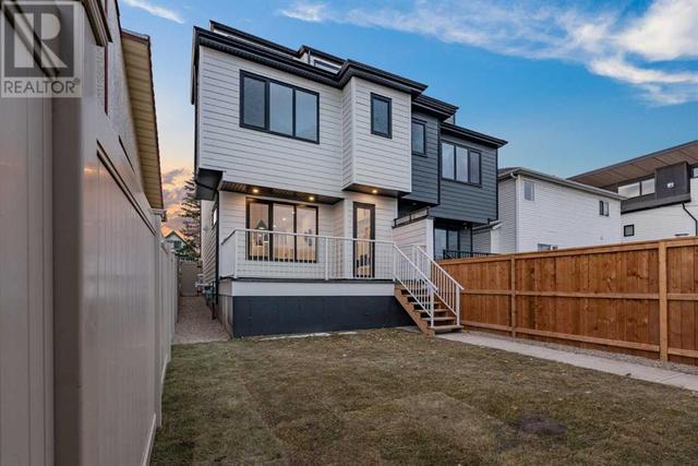 110 11a Street Ne, House semidetached with 4 bedrooms, 4 bathrooms and 2 parking in Calgary AB | Image 45