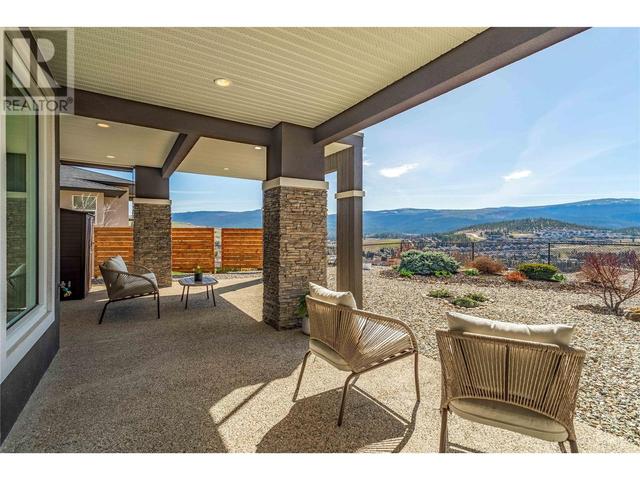 1376 Mine Hill Drive, House detached with 4 bedrooms, 3 bathrooms and 2 parking in Kelowna BC | Image 10