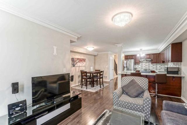 78 Lander Cres, House attached with 3 bedrooms, 3 bathrooms and 2 parking in Clarington ON | Image 9