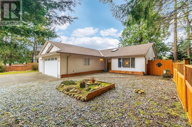 914 Lee Rd, House detached with 2 bedrooms, 2 bathrooms and 4 parking in Nanaimo G BC | Image 1