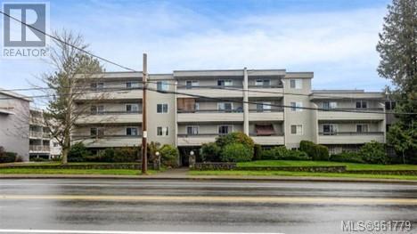 410 - 3235 Quadra St, Condo with 2 bedrooms, 1 bathrooms and 1 parking in Saanich BC | Image 1