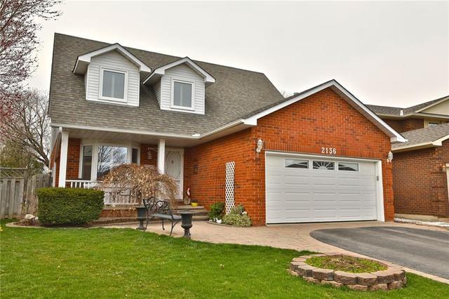 2136 Chrisdon Road, House detached with 4 bedrooms, 2 bathrooms and 4 parking in Burlington ON | Image 1