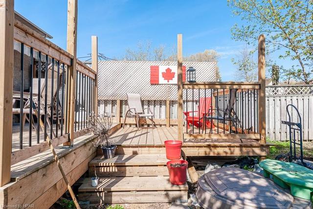 166 Perth Street, House semidetached with 3 bedrooms, 1 bathrooms and 3 parking in Stratford ON | Image 34