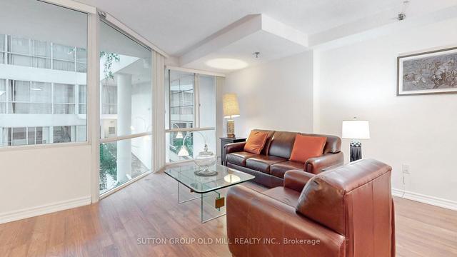 506 - 71 Front St E, Condo with 2 bedrooms, 2 bathrooms and 1 parking in Toronto ON | Image 11