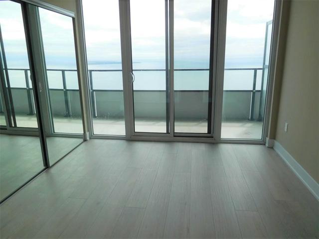 Lph05A - 30 Shore Breeze Dr, Condo with 2 bedrooms, 2 bathrooms and 1 parking in Toronto ON | Image 7