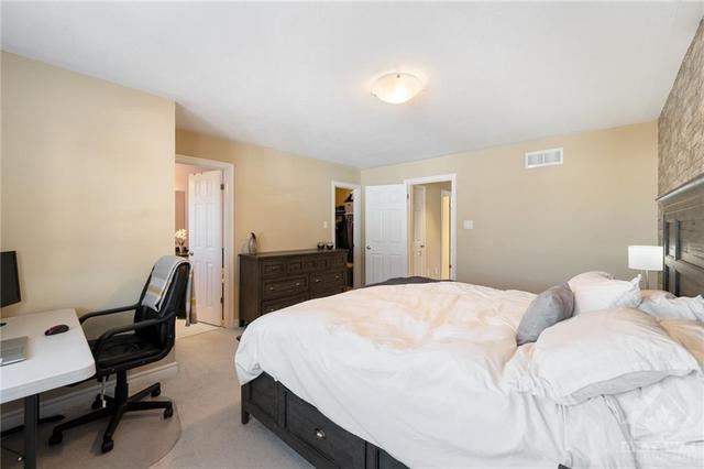 161 Lerta Way, Townhouse with 3 bedrooms, 3 bathrooms and 3 parking in Ottawa ON | Image 20