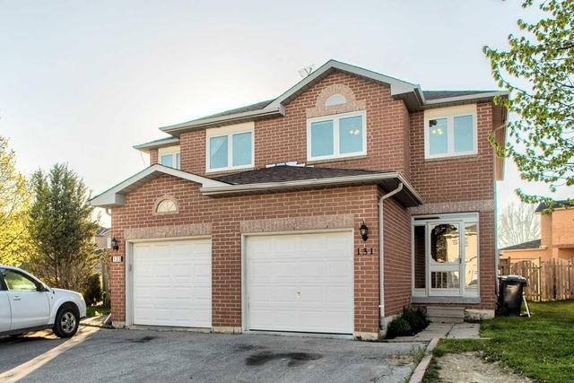 131 Saddletree Tr, House semidetached with 3 bedrooms, 2 bathrooms and 3 parking in Brampton ON | Image 1