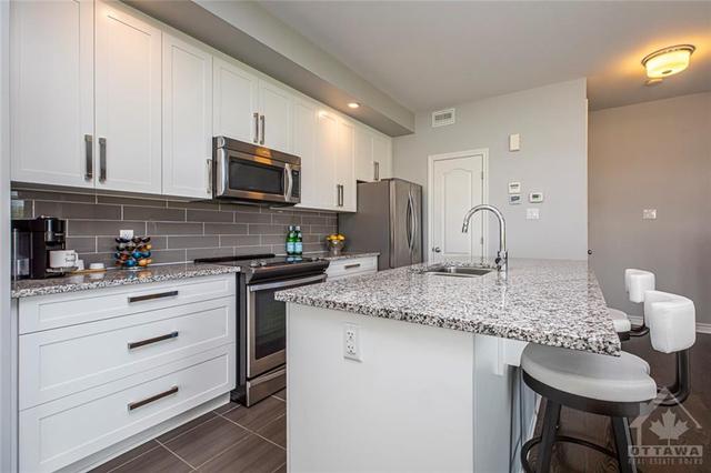 529 Chaperal Private, Townhouse with 2 bedrooms, 2 bathrooms and 2 parking in Ottawa ON | Image 10