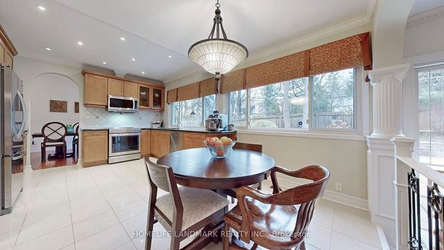 11 Caravan Dr, House detached with 4 bedrooms, 4 bathrooms and 4 parking in Toronto ON | Image 5