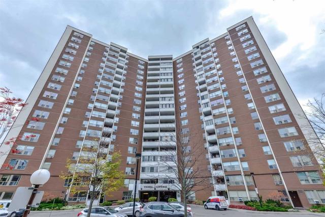 1710 - 5 Vicora Link Way, Condo with 3 bedrooms, 2 bathrooms and 1 parking in Toronto ON | Image 1