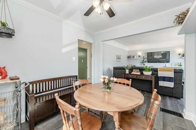 202 East 14th St, House detached with 1 bedrooms, 1 bathrooms and 3 parking in Hamilton ON | Image 2