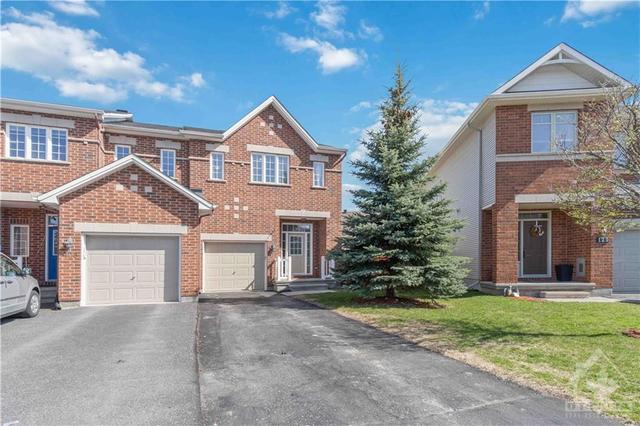 127 Jersey Tea Circle, Townhouse with 3 bedrooms, 3 bathrooms and 3 parking in Ottawa ON | Card Image