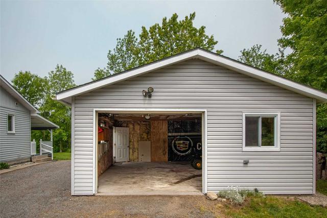 2494 Salem Rd, House detached with 3 bedrooms, 2 bathrooms and 7 parking in Prince Edward County ON | Image 16