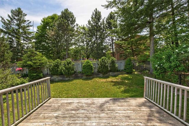 49 Florence Park Rd, House detached with 2 bedrooms, 2 bathrooms and 4 parking in Barrie ON | Image 12