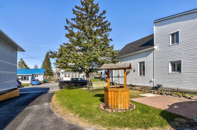 100 Dominion Street S, House detached with 3 bedrooms, 3 bathrooms and 4 parking in North Glengarry ON | Image 6