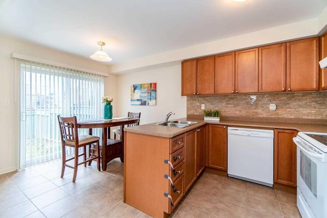 8 Tawnie Cres, House semidetached with 3 bedrooms, 4 bathrooms and 3 parking in Brampton ON | Image 9