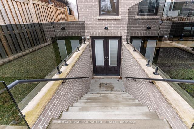 29 Halkin Cres, House detached with 4 bedrooms, 7 bathrooms and 6 parking in Toronto ON | Image 32