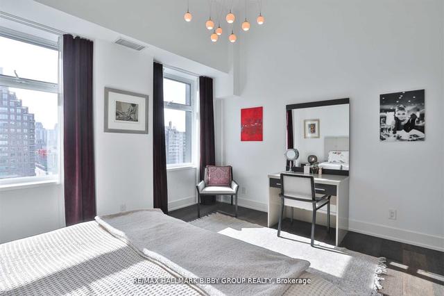819 - 111 St Clair Ave W, Condo with 3 bedrooms, 4 bathrooms and 2 parking in Toronto ON | Image 7
