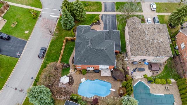 693 Foxcroft Blvd, House detached with 4 bedrooms, 5 bathrooms and 6 parking in Newmarket ON | Image 27