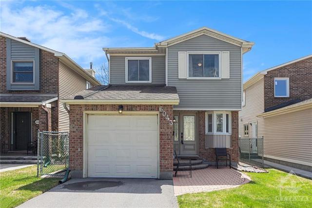 6043 Valley Field Crescent, House detached with 3 bedrooms, 3 bathrooms and 3 parking in Ottawa ON | Image 1