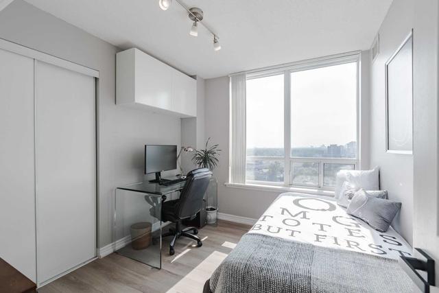 1405 - 1369 Bloor St W, Condo with 2 bedrooms, 2 bathrooms and 1 parking in Toronto ON | Image 6