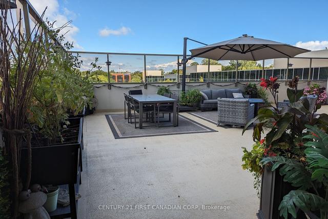 402 - 250 Pall Mall St, Condo with 2 bedrooms, 2 bathrooms and 2 parking in London ON | Image 32