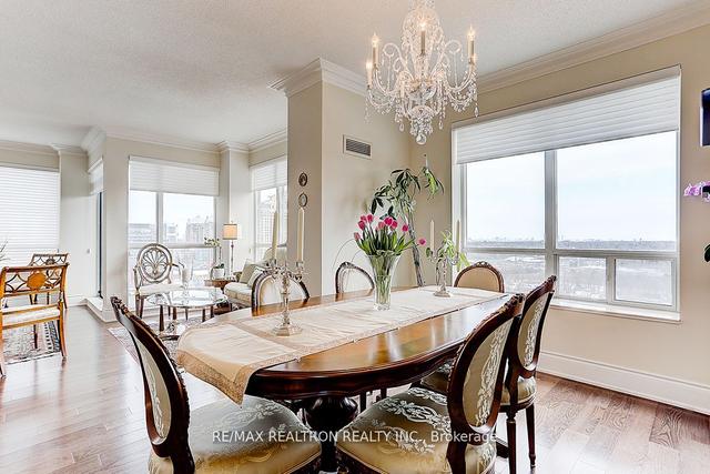 rg5 - 2 Clairtrell Rd, Condo with 2 bedrooms, 3 bathrooms and 2 parking in Toronto ON | Image 29