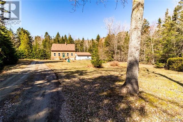 25 Lake Road, House detached with 3 bedrooms, 1 bathrooms and null parking in Kingston NB | Image 35