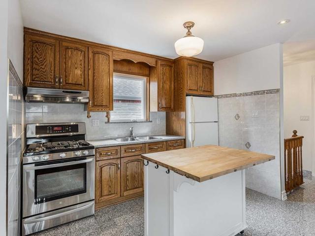 51 Bertram St, House detached with 2 bedrooms, 2 bathrooms and 5 parking in Toronto ON | Image 3