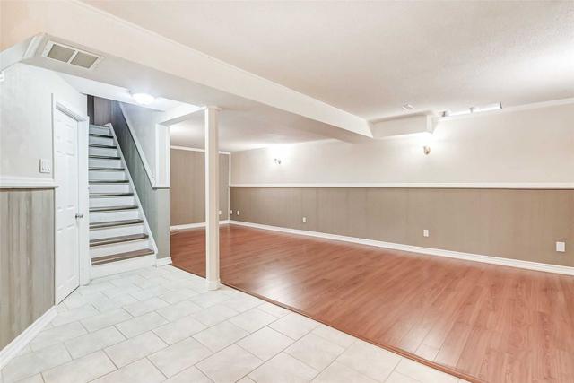 32 Lawndale Cres, House semidetached with 3 bedrooms, 3 bathrooms and 4 parking in Brampton ON | Image 24